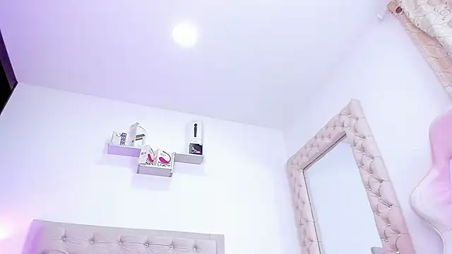 Snapshot of lorennahernandez01 chatting on 01/28/25, 10:56 lorennahernandez01 online show from 01/28/25, 10:56