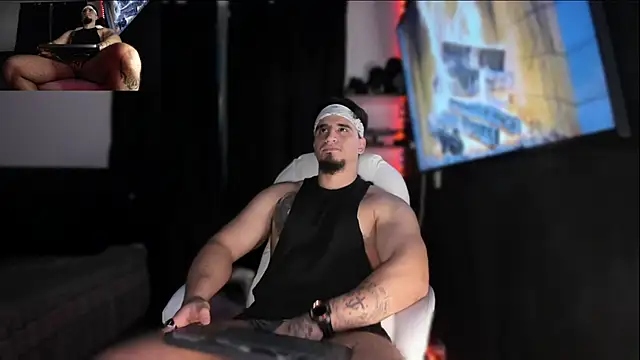 Snapshot of kingbear777 chatting on 12/05/24, 05:06 kingbear777 online show from 12/05/24, 05:06