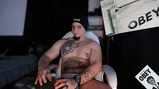 Snapshot of kingbear777 chatting on 02/09/25, 10:11 kingbear777 online show from 02/09/25, 10:11