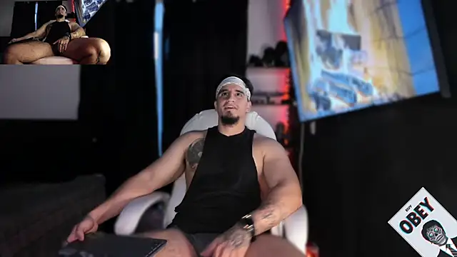 Snapshot of kingbear777 chatting on 03/20/25, 10:32 kingbear777 online show from 03/20/25, 10:32