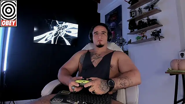 Snapshot of kingbear777 chatting on 10/04/25, 07:23 kingbear777 online show from 10/04/25, 07:23