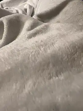 henes188 online show from 01/05/25, 08:43