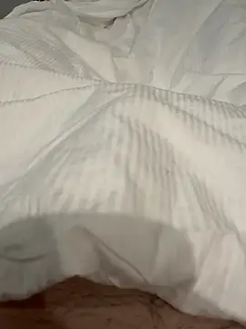 henes188 online show from 10/26/25, 07:47