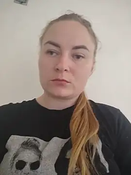 ElenaMaeer online show from 06/07/26, 10:41