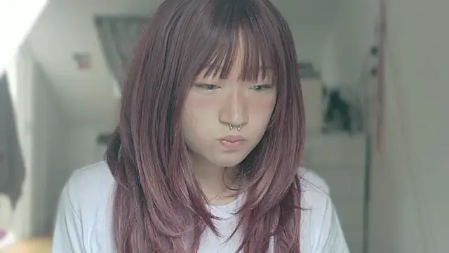 Snapshot of xxxYUKARIxxx chatting on 06/11/26, 12:25 xxxYUKARIxxx online show from 06/11/26, 12:25