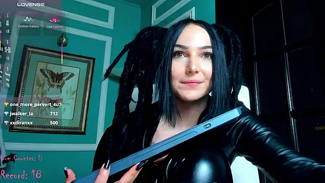 1Munique online show from 02/16/25, 10:21