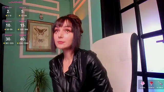 1Munique online show from 11/24/25, 11:10