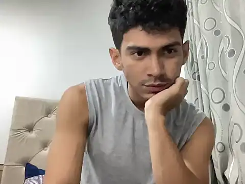 Snapshot of WildLogan chatting on 02/11/26, 01:54 WildLogan online show from 02/11/26, 01:54