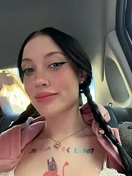 Melissa crazy online show from 06/03/26, 05:18