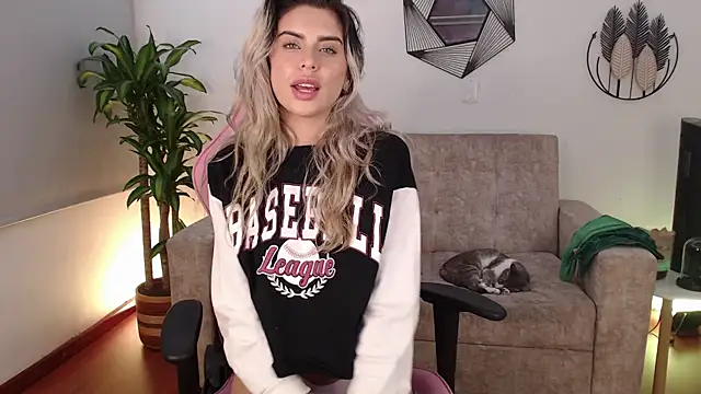 Mayli-x online show from 02/11/25, 04:44