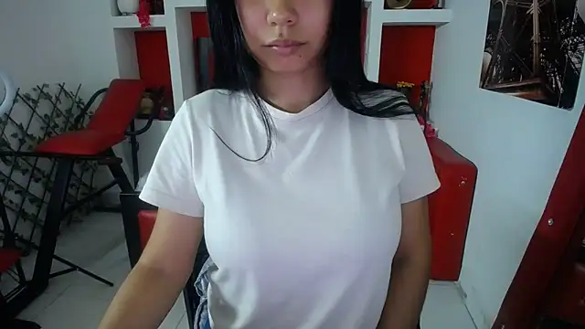 Letty Plugxo online show from 09/18/25, 12:18