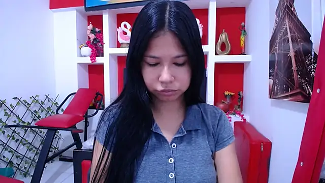 Letty Plugxo online show from 10/22/25, 12:27