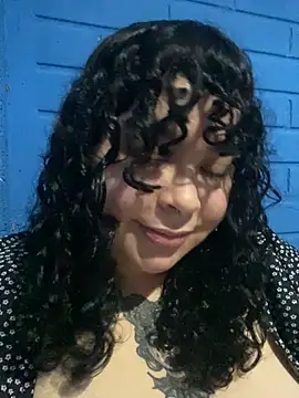 Snapshot of Kimberliprivv chatting on 04/15/26, 07:21 Kimberliprivv online show from 04/15/26, 07:21