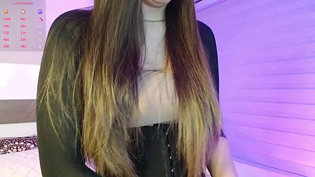 PiaSmile online show from 05/08/26, 01:00
