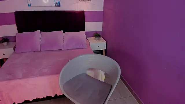 ScarletGV online show from 01/28/25, 06:16