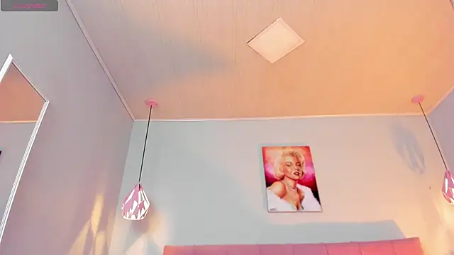 ScarletGV online show from 02/14/25, 01:13