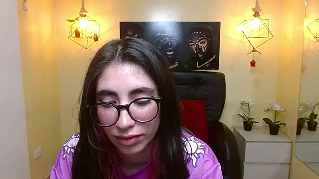 Snapshot of LenaRoses chatting on 02/27/25, 09:25 LenaRoses online show from 02/27/25, 09:25