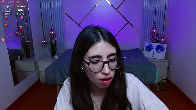 LenaRoses online show from 06/16/26, 08:33
