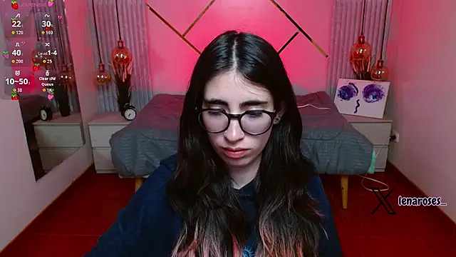 LenaRoses online show from 06/17/26, 08:10
