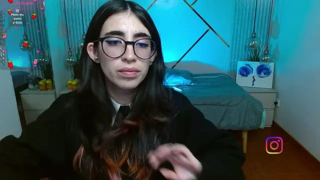 LenaRoses online show from 07/01/26, 07:35