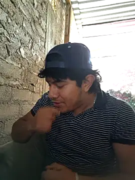 GusssHOT online show from 04/13/26, 04:23