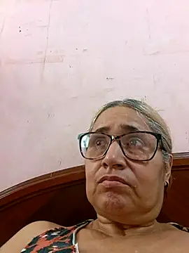  candi online show from 09/21/25, 02:51