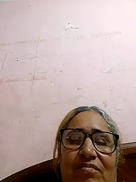  candi online show from 10/08/25, 01:58