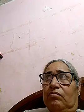  candi online show from 10/10/25, 01:26