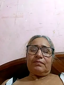  candi online show from 11/22/25, 03:27