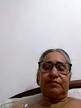 Snapshot of _candi chatting on 03/07/26, 02:30 candi online show from 03/07/26, 02:30