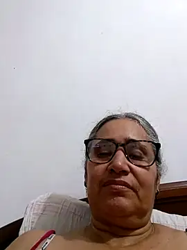 Snapshot of _candi chatting on 03/08/26, 03:10 candi online show from 03/08/26, 03:10