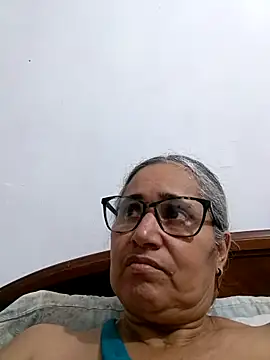 Snapshot of _candi chatting on 03/21/26, 11:52 candi online show from 03/21/26, 11:52