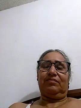 Snapshot of _candi chatting on 04/01/26, 02:23 candi online show from 04/01/26, 02:23