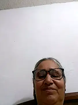 Snapshot of _candi chatting on 04/03/26, 11:14 candi online show from 04/03/26, 11:14
