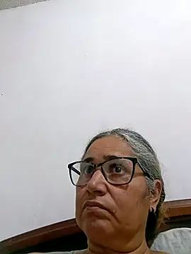 Snapshot of _candi chatting on 04/05/26, 02:31 candi online show from 04/05/26, 02:31