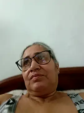 Snapshot of _candi chatting on 04/07/26, 03:34 candi online show from 04/07/26, 03:34