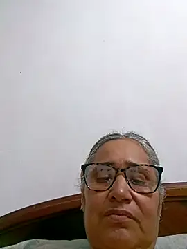 Snapshot of _candi chatting on 04/14/26, 02:28 candi online show from 04/14/26, 02:28