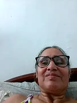 Snapshot of _candi chatting on 04/19/26, 06:21 candi online show from 04/19/26, 06:21