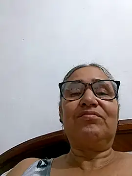 Snapshot of _candi chatting on 04/21/26, 06:52 candi online show from 04/21/26, 06:52