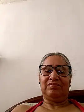Snapshot of _candi chatting on 04/22/26, 01:34 candi online show from 04/22/26, 01:34
