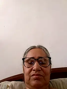 Snapshot of _candi chatting on 04/23/26, 01:35 candi online show from 04/23/26, 01:35
