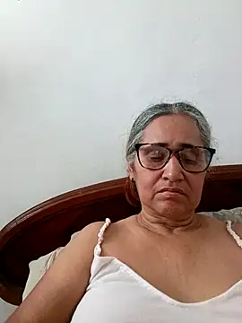 Snapshot of _candi chatting on 05/11/26, 04:15 candi online show from 05/11/26, 04:15