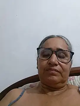 Snapshot of _candi chatting on 05/30/26, 01:03 candi online show from 05/30/26, 01:03