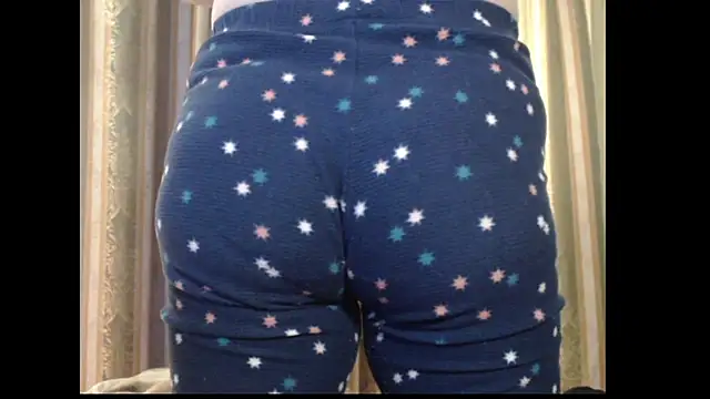 amorelara online show from 10/19/25, 08:04