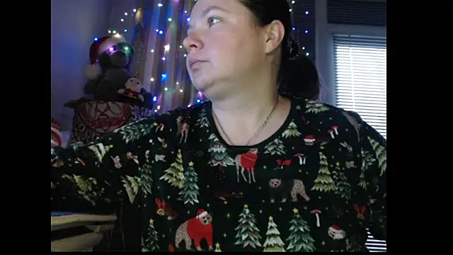 amorelara online show from 11/17/25, 06:08