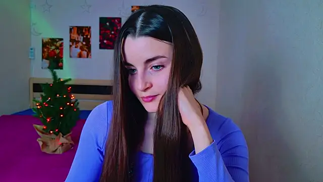 Miss Arwen online show from 12/18/24, 07:04