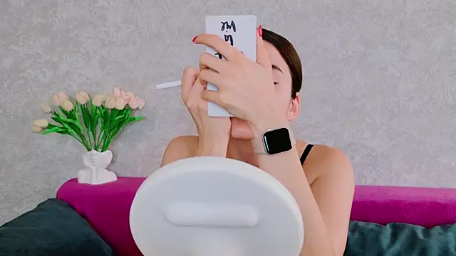 Miss Arwen online show from 10/02/25, 04:41