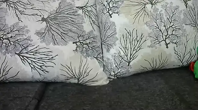 Sugarbaby32 online show from 02/11/25, 07:27