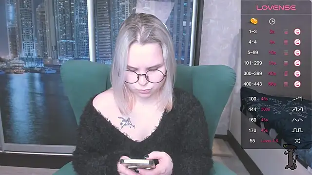 Snapshot of miray_kuriyama123 chatting on 12/07/24, 06:04 miray kuriyama123 online show from 12/07/24, 06:04