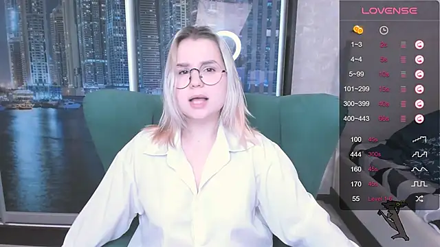 Snapshot of miray_kuriyama123 chatting on 12/08/24, 10:03 miray kuriyama123 online show from 12/08/24, 10:03